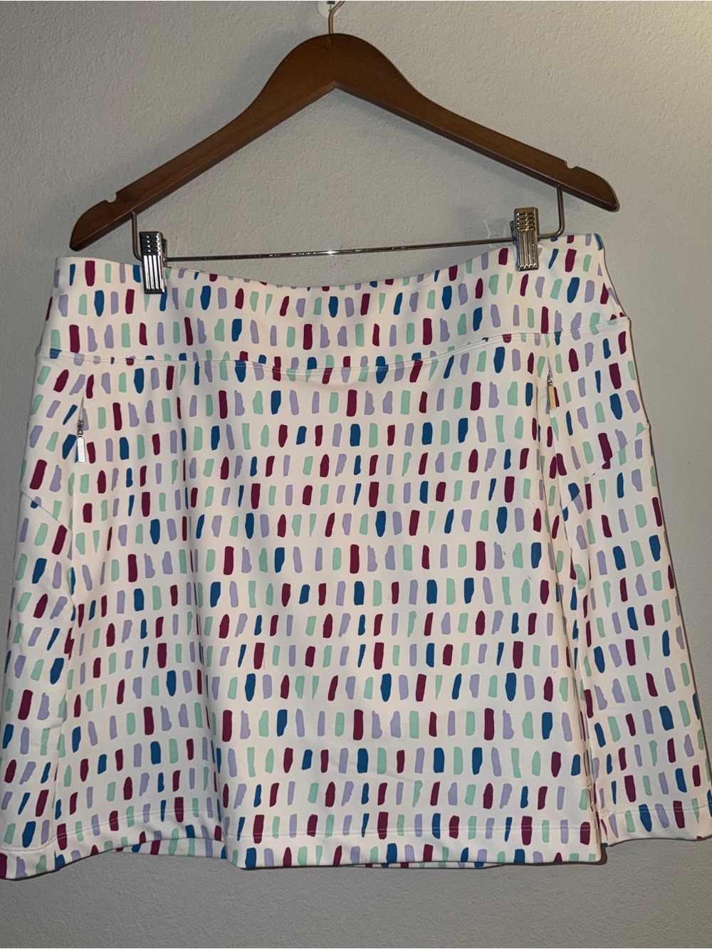 Cutter & Buck White Skort with Multicolor Dash Print